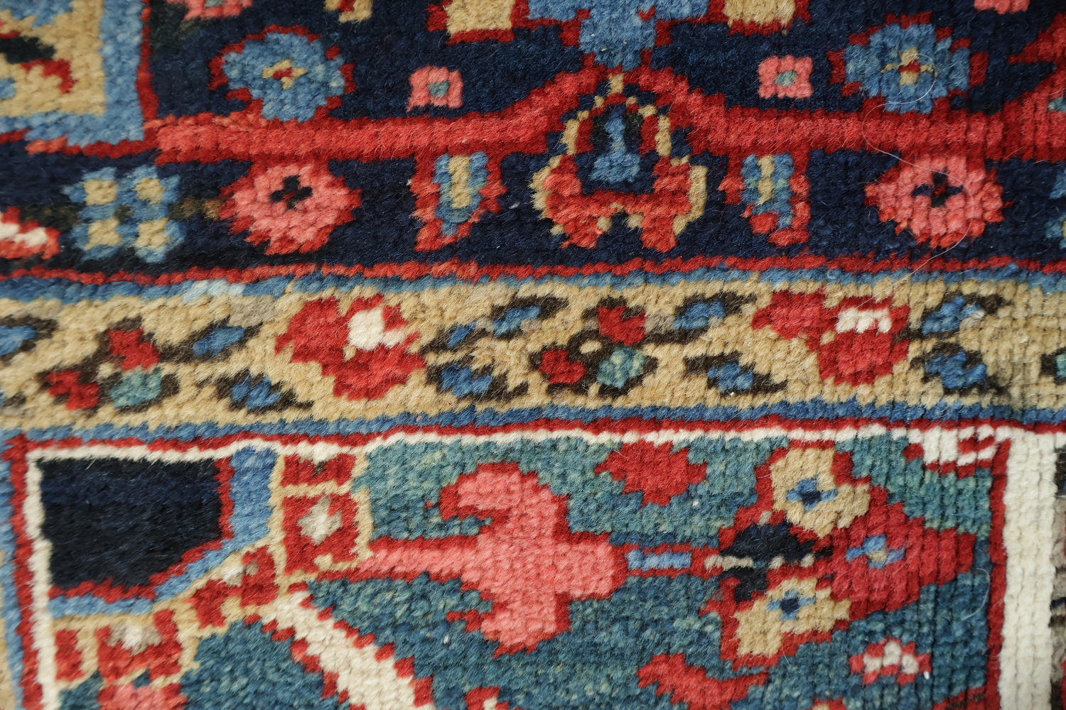 Antique Vegetable Dye Heriz Persian Area Rug 9x12
