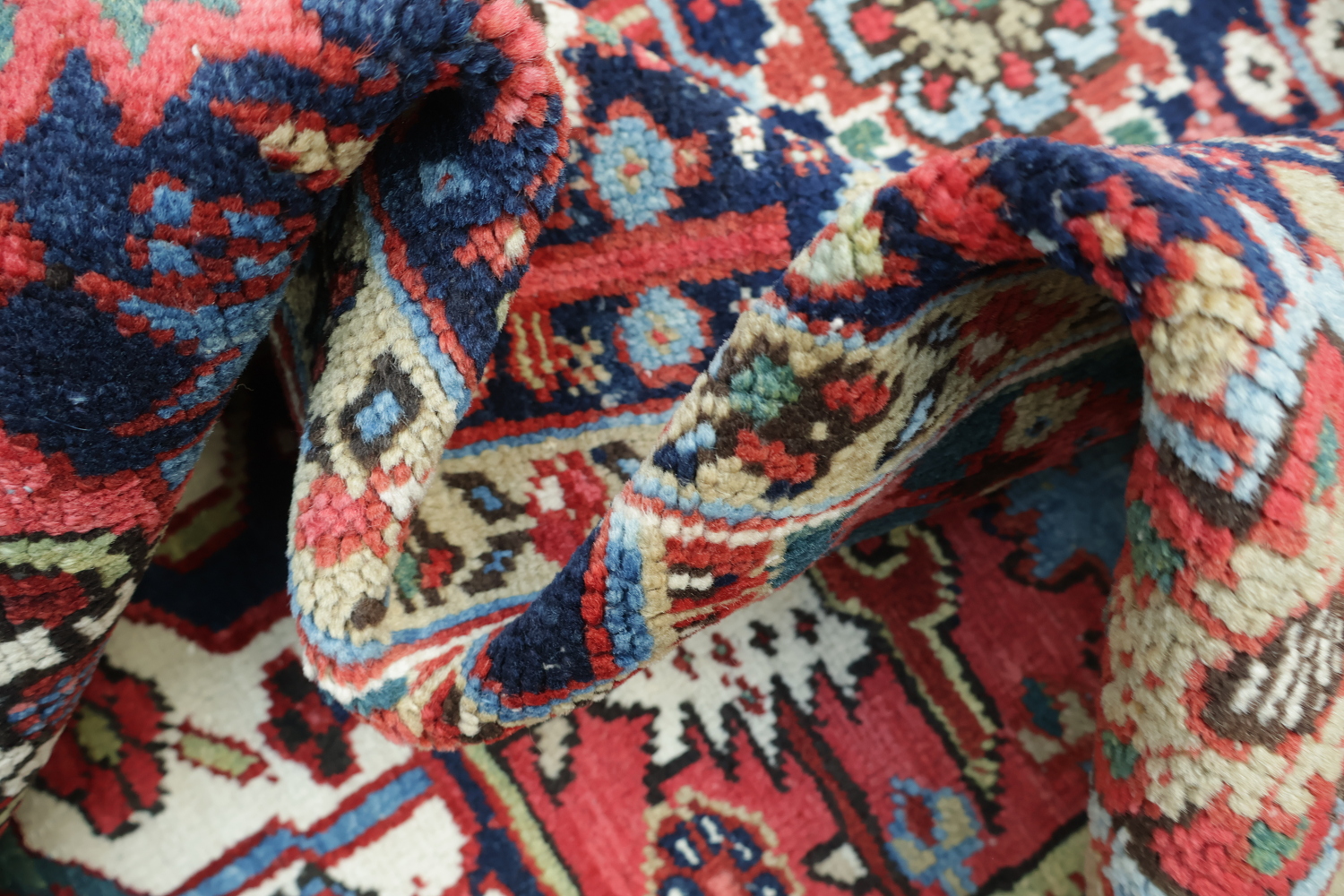 Antique Vegetable Dye Heriz Persian Area Rug 9x12