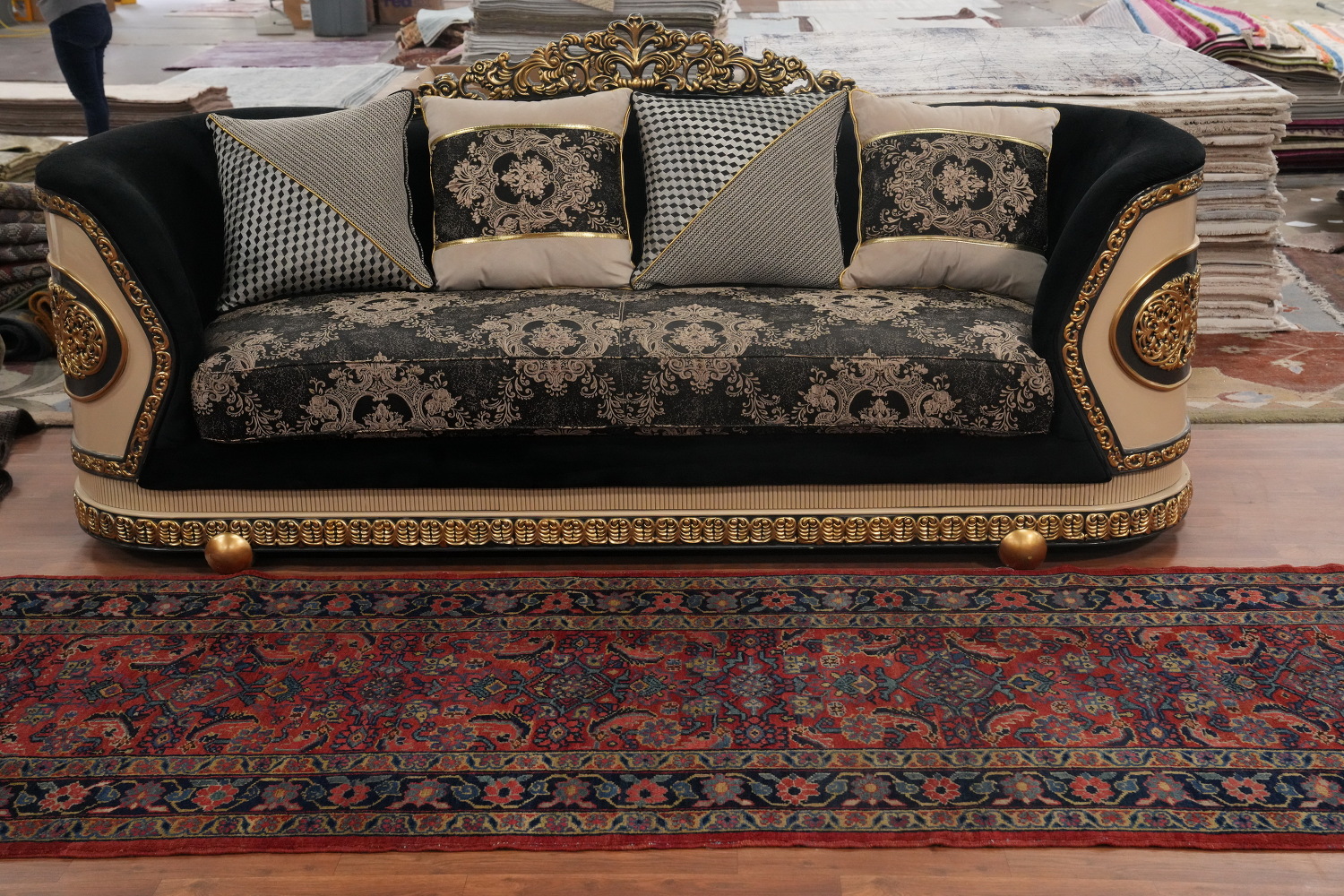 Antique Vegetable Dye Heriz Serapi Runner Rug 4x18