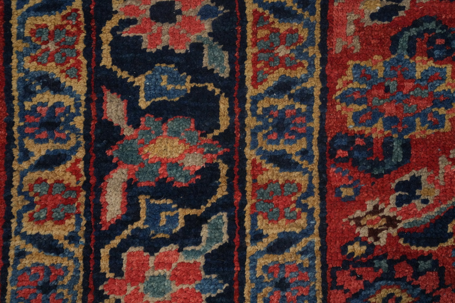 Antique Vegetable Dye Heriz Serapi Runner Rug 4x18