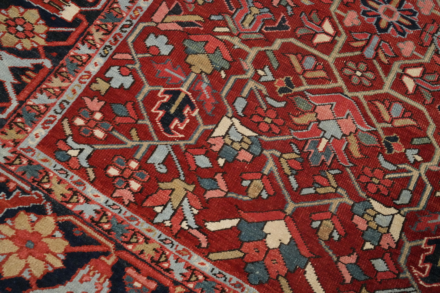 Pre-1900 Antique Vegetable Dye Heriz Serapi Persian Rug 5x6
