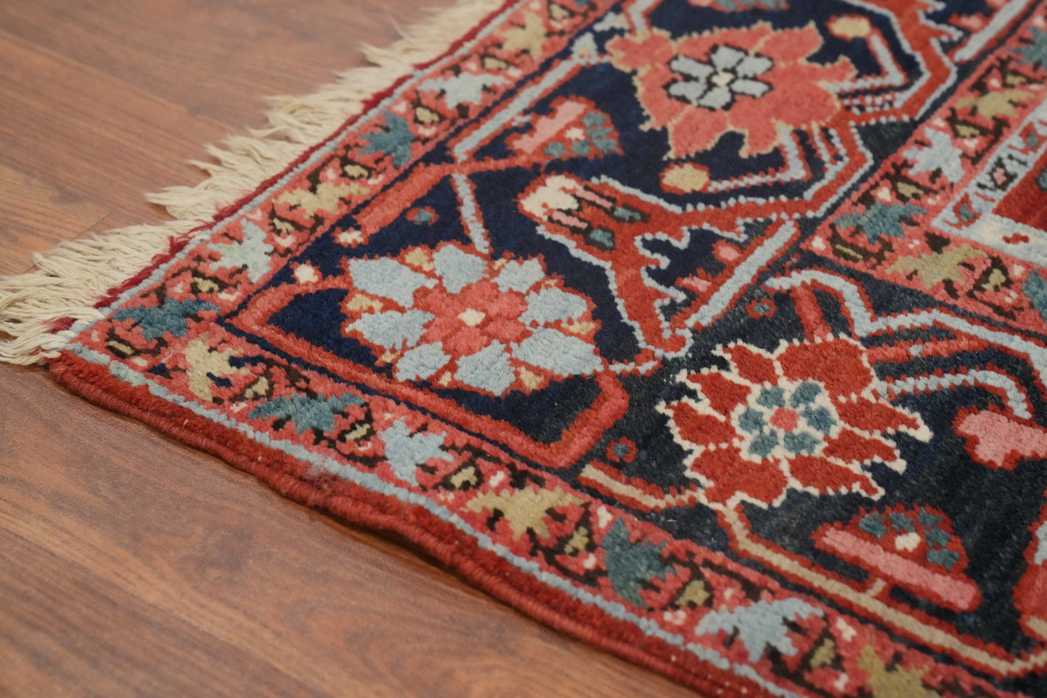 Pre-1900 Antique Vegetable Dye Heriz Serapi Persian Rug 5x6