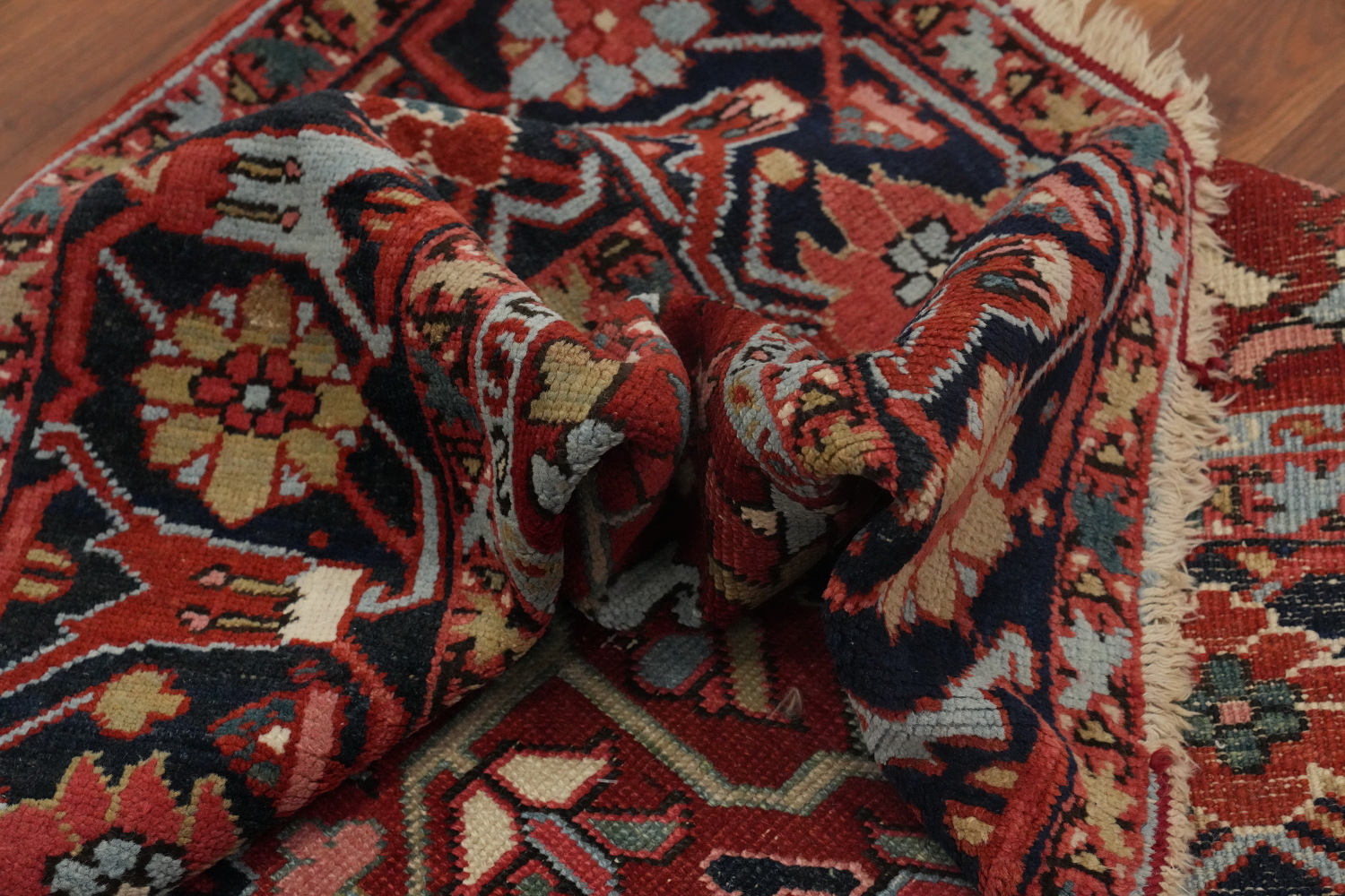 Pre-1900 Antique Vegetable Dye Heriz Serapi Persian Rug 5x6