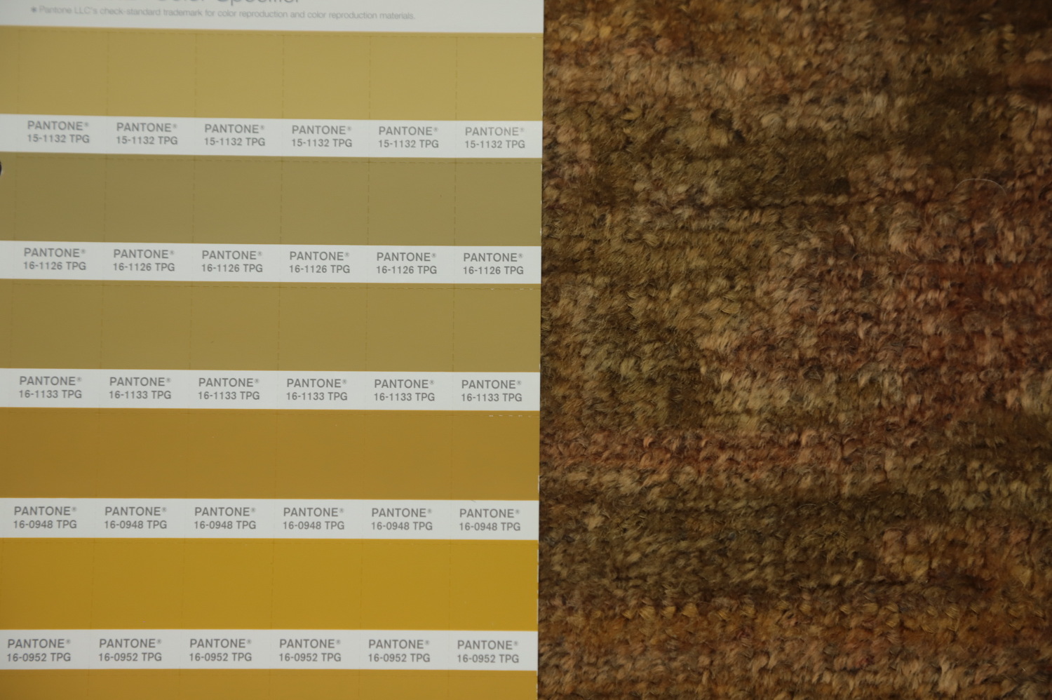 Pre-1900 Antique Oushak Vegetable Dye Area Rug 10x12