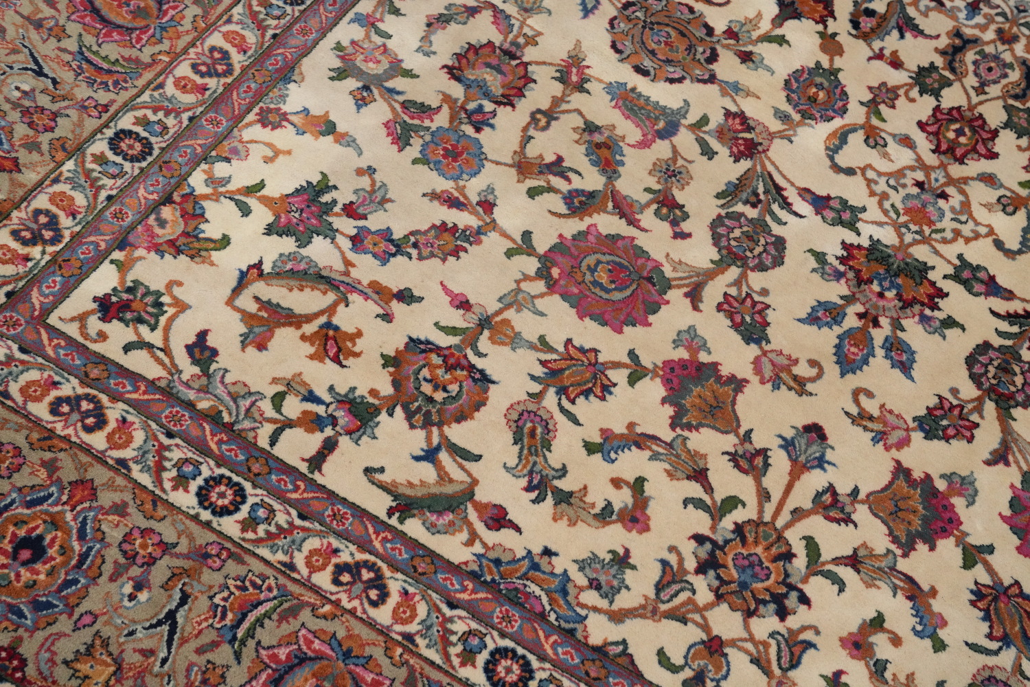 Antique Floral Tabriz Persian Area Rug 7x10