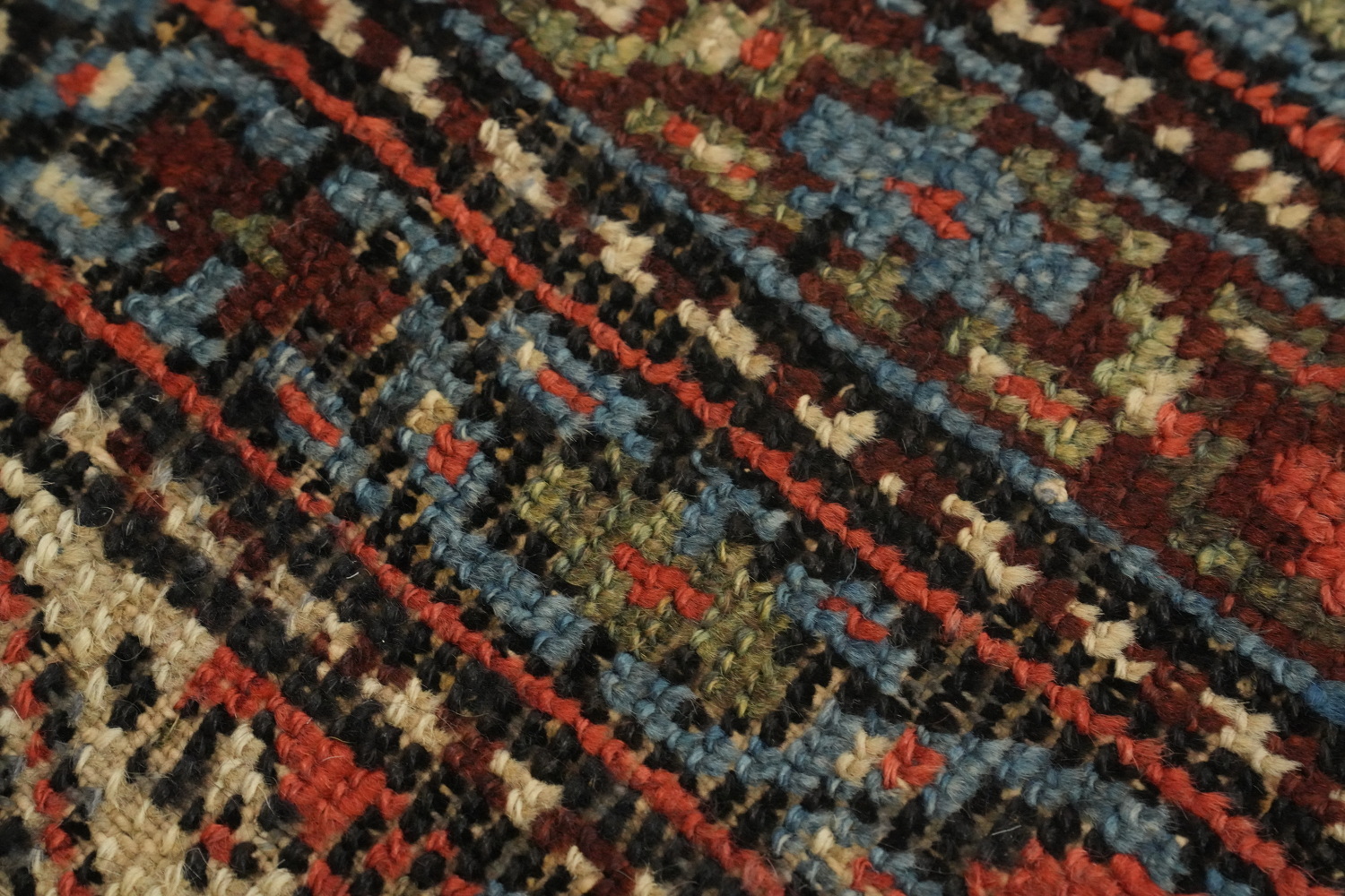 Pre-1900 Antique Vegetable Dye Bakhtiari Persian Rug 5x9