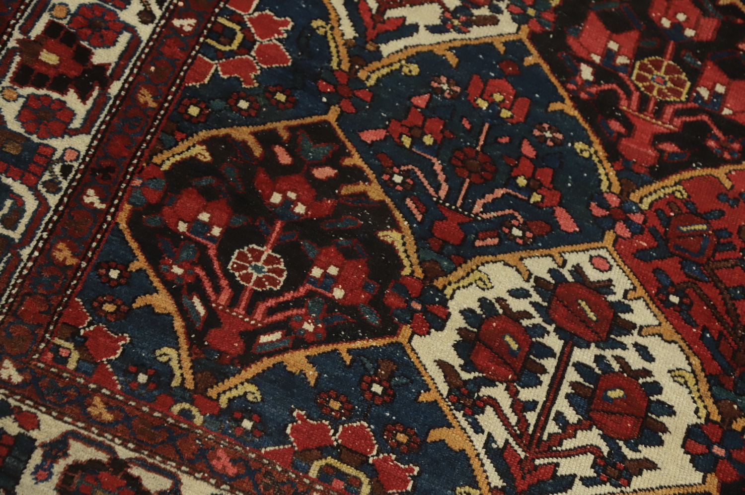 Antique Vegetable Dye Bakhtiari Persian Rug 5x6