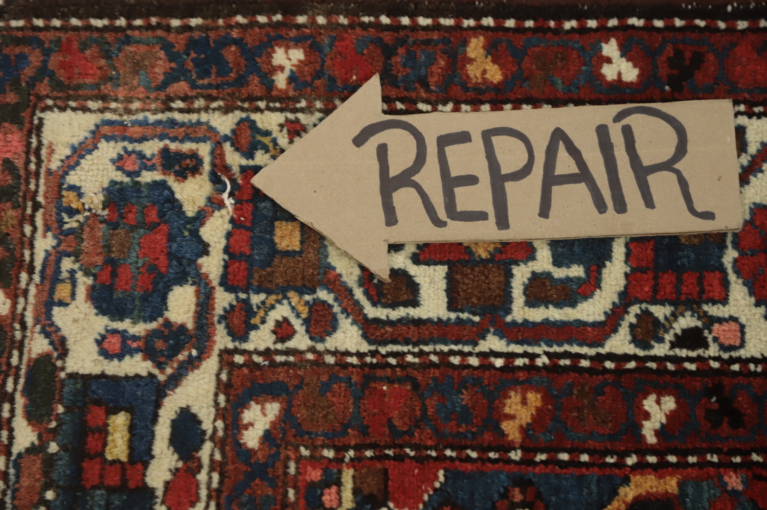 Antique Vegetable Dye Bakhtiari Persian Rug 5x6