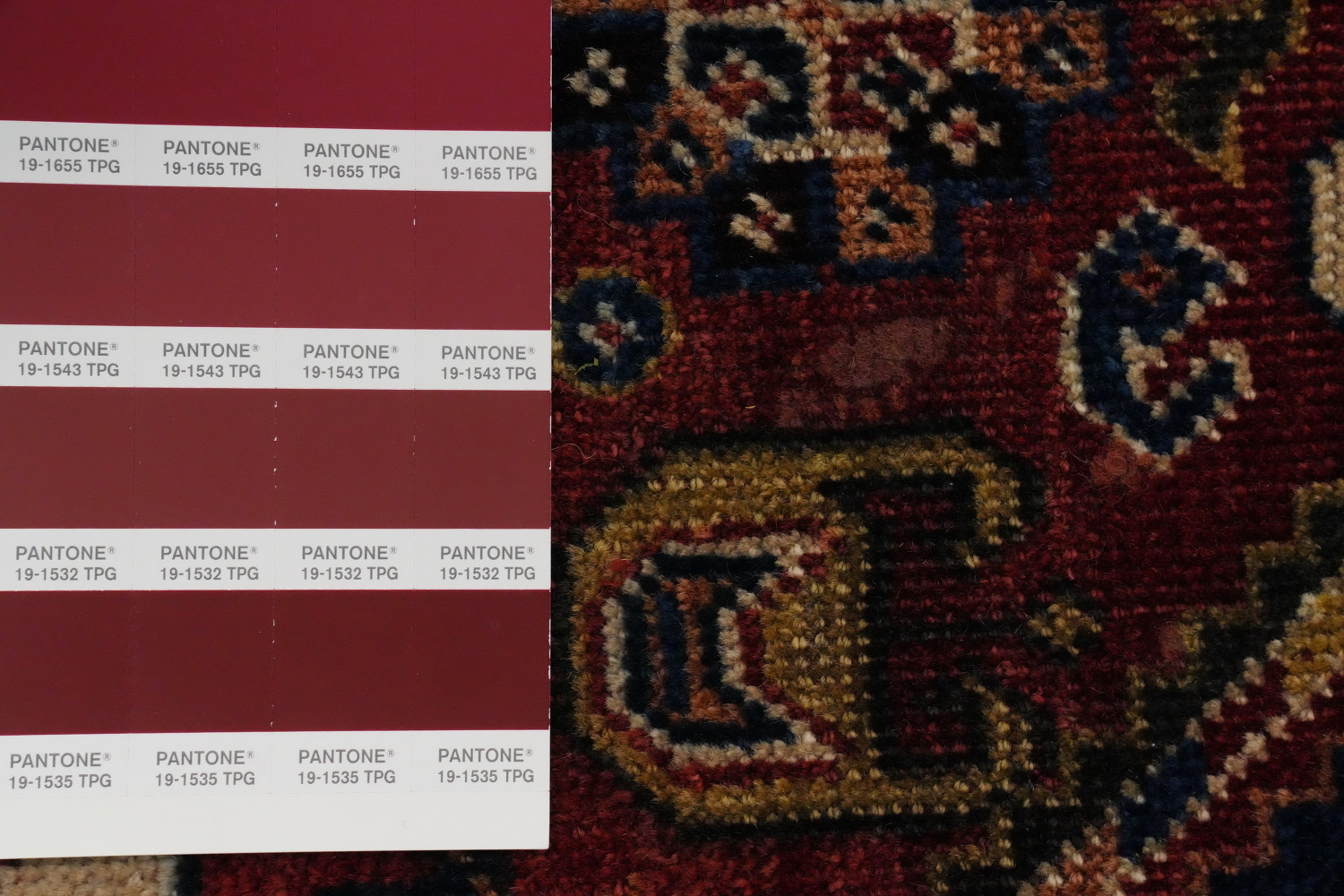 Antique Vegetable Dye Qashqai Persian Area Rug 5x9