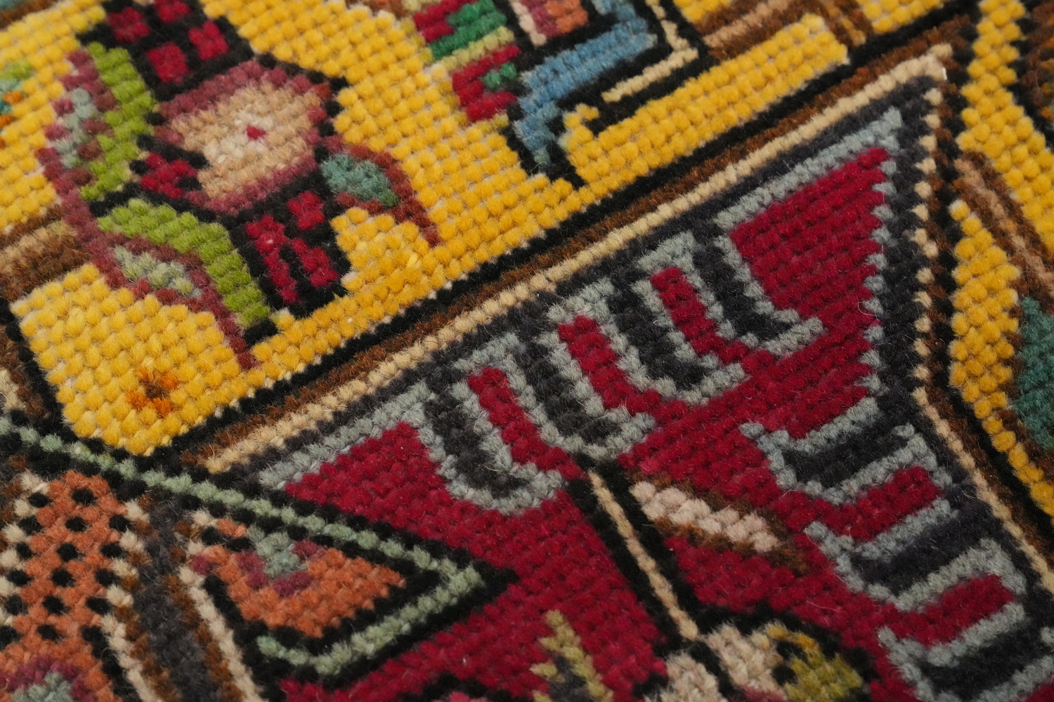 Traditional Wool Tabriz Persian Rug 5x7