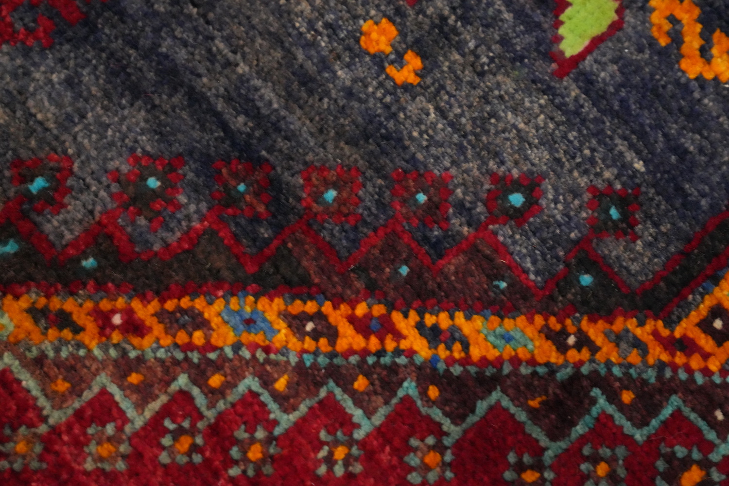 Animals Wool Tribal Shiraz Persian Area Rug 7x11