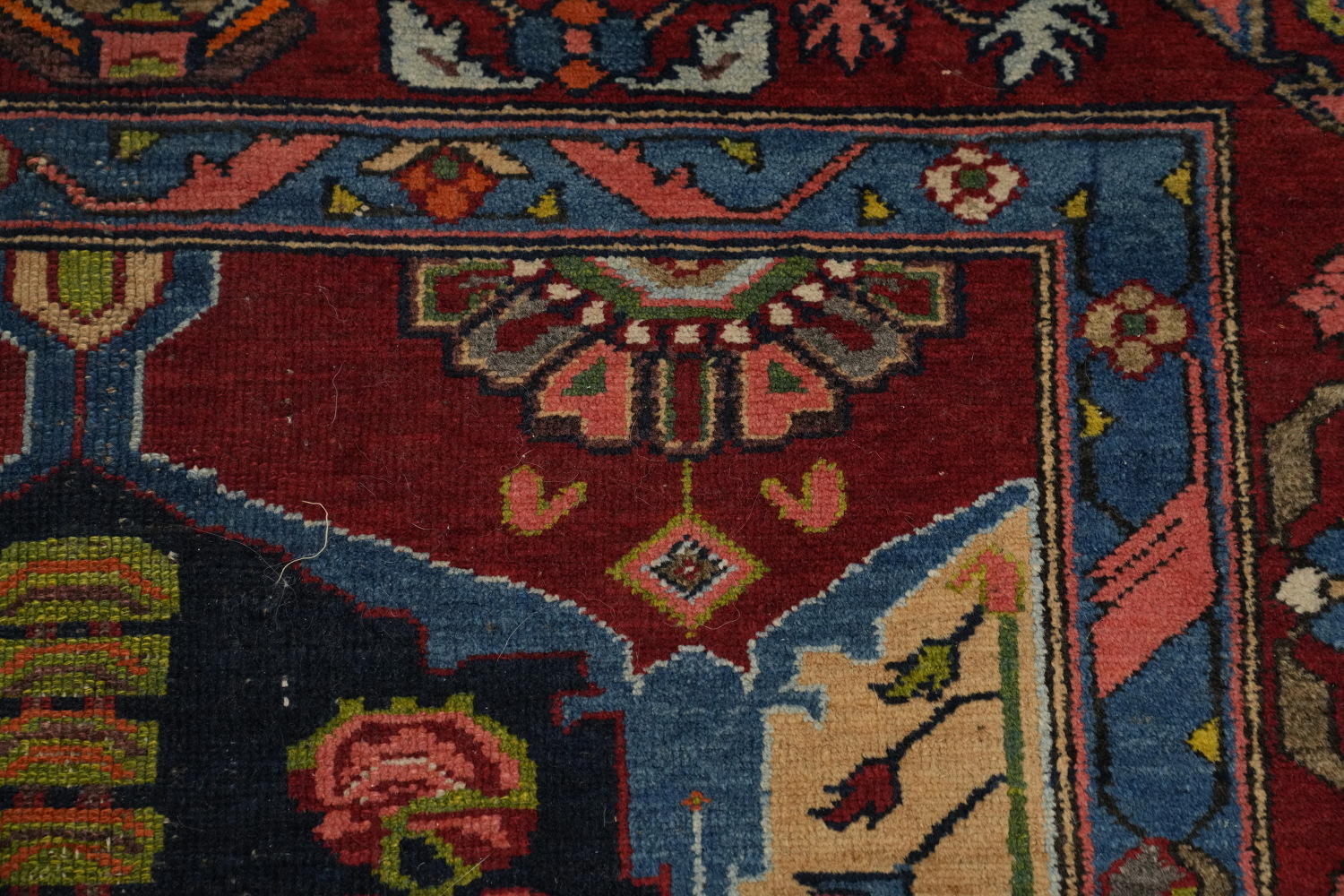 Vegetable Dye Antique Bakhtiari Persian Rug 5x7