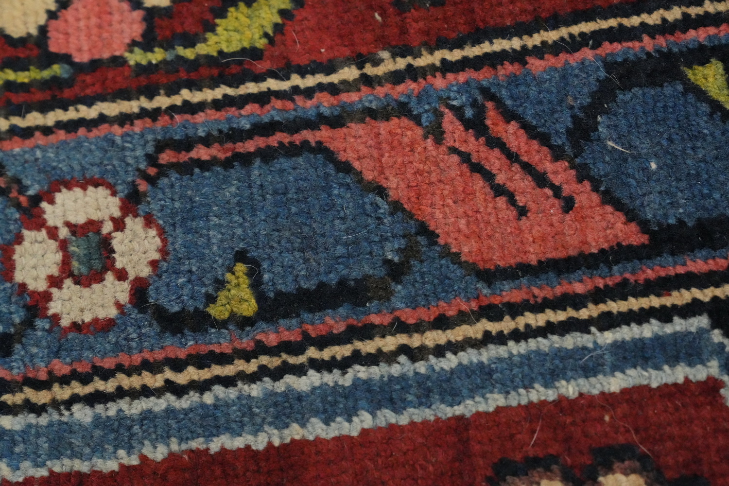 Vegetable Dye Antique Bakhtiari Persian Rug 5x7