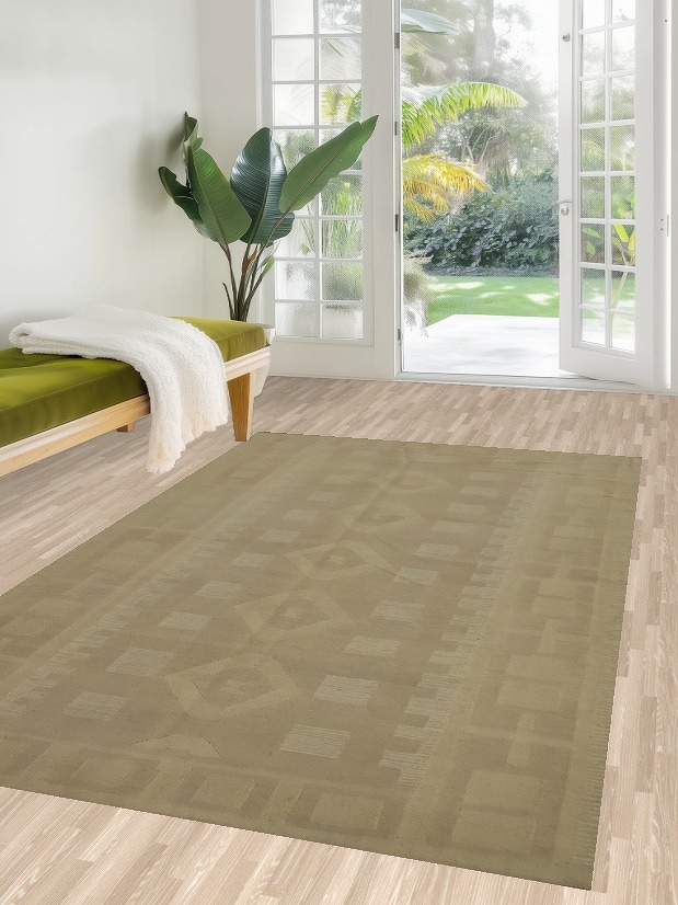Geometric Kilim Vegetable Dye Area Rug 5x8