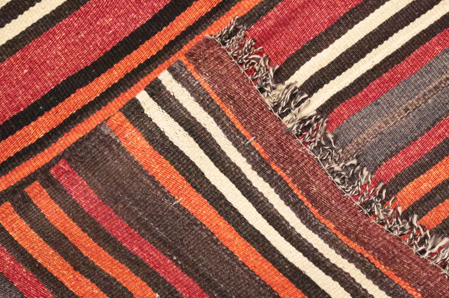 Warm Earth Tone Stripes Woven Kilim Area Rug 5x10 Perfect for Any Room