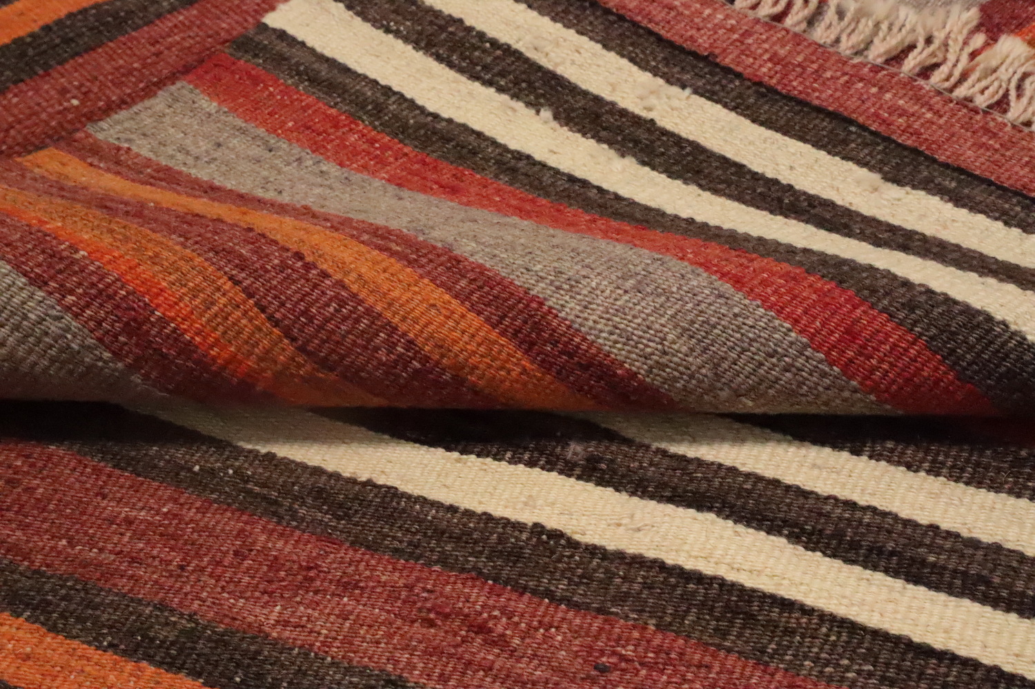Warm Tones Striped Kilim Area Rug 5x11 for Stylish Home Decor