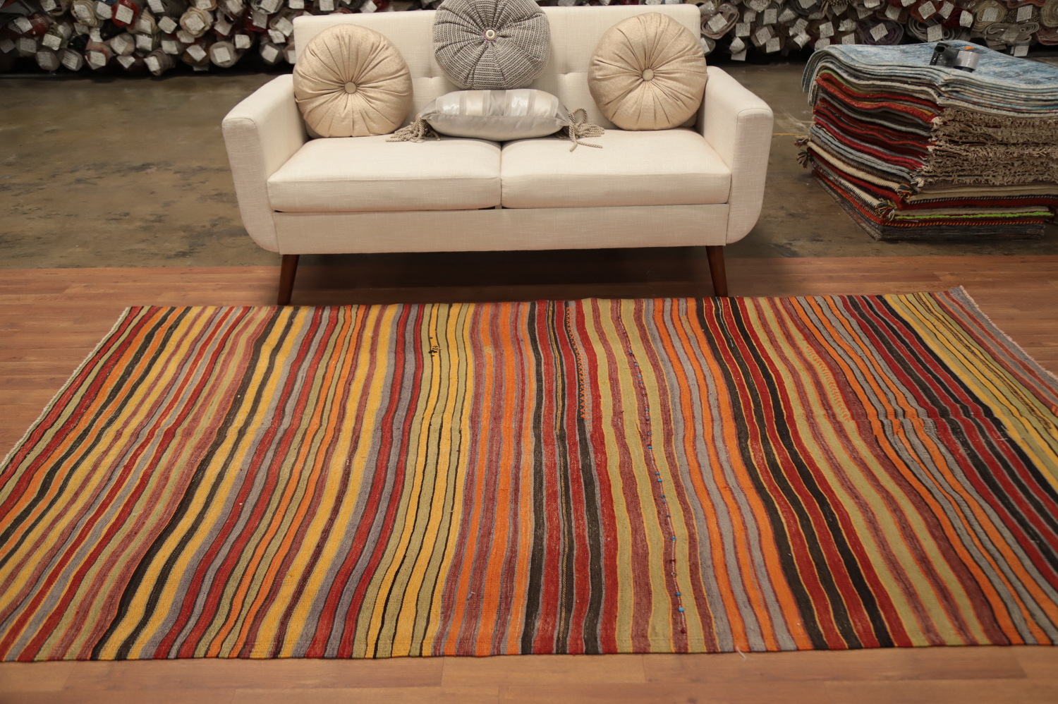 Vibrant Earth-Toned Lines Kilim Area Rug 5x9 for Living Rooms