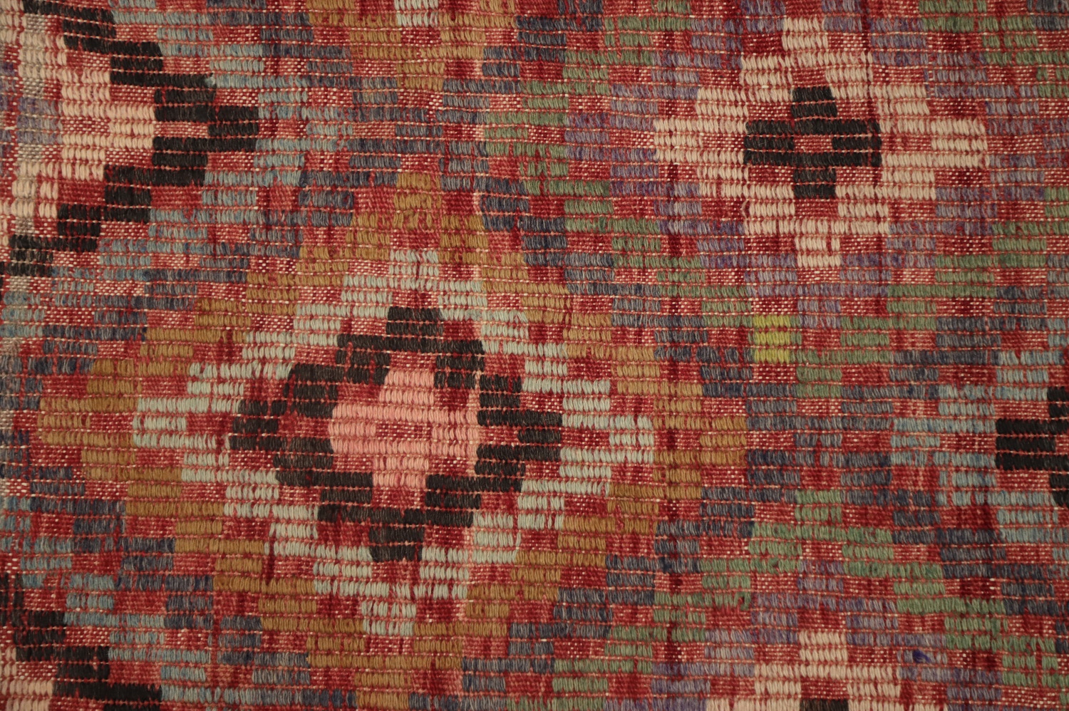 Elegant Diamond Pattern Kilim Area Rug 6x10 for Living Spaces