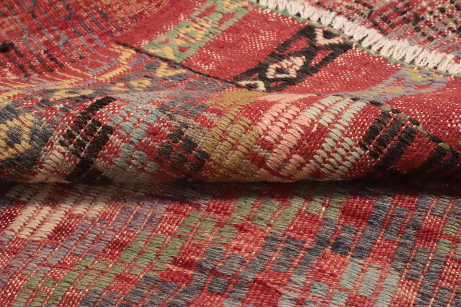 Elegant Diamond Pattern Kilim Area Rug 6x10 for Living Spaces