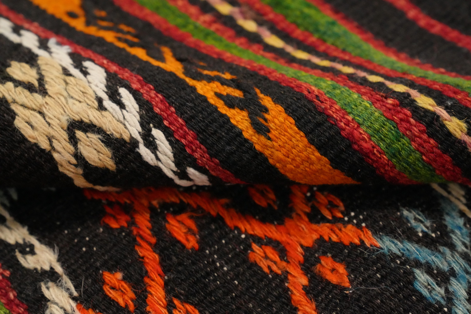 Vegetable Dye Kilim Geometric Wool Area Rug 6x9