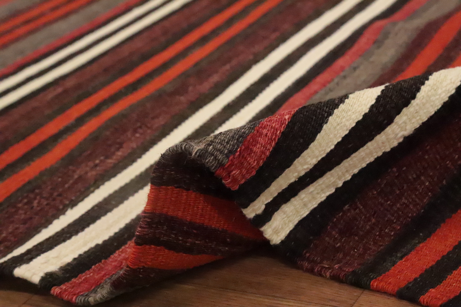Vegetable Dye Kilim Area Rug 5x9