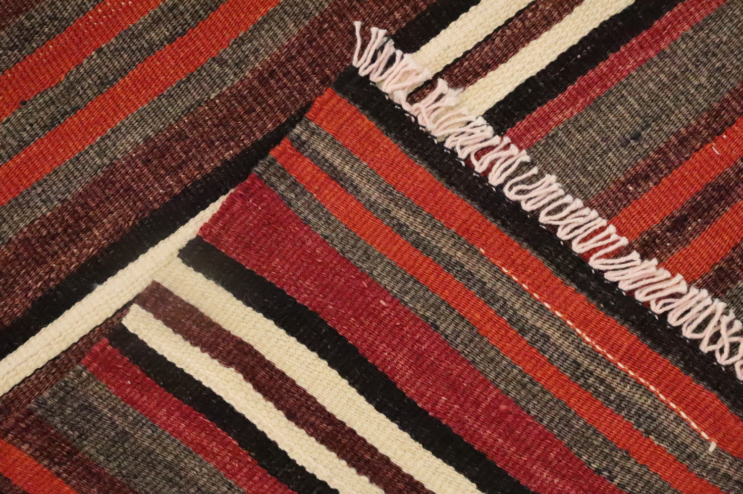 Vegetable Dye Kilim Area Rug 5x9