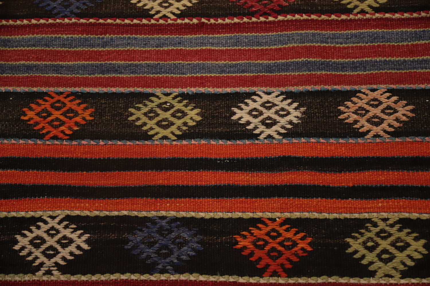 Handwoven Kilim Area Rug 6x10 with Bold Stripes for Living Room