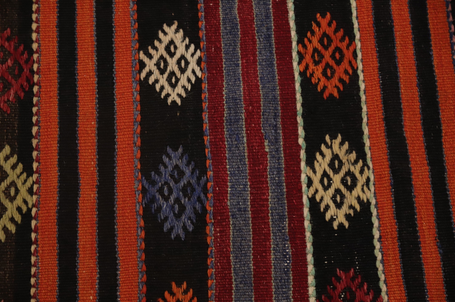 Handwoven Kilim Area Rug 6x10 with Bold Stripes for Living Room