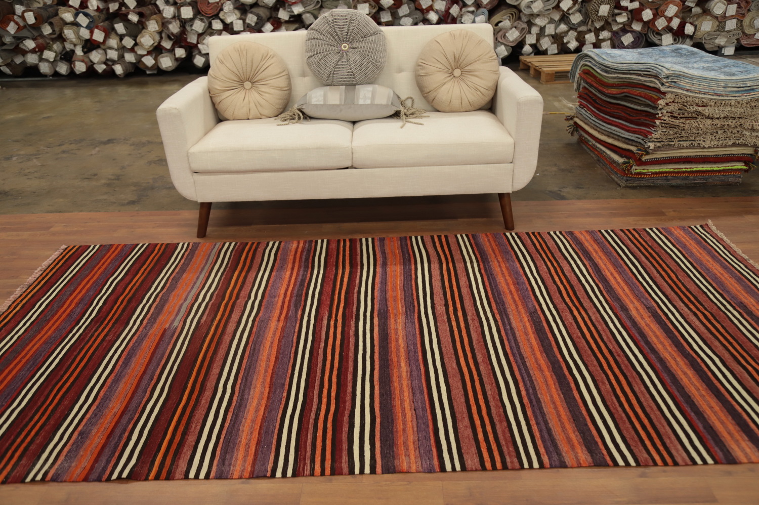 Elegant Striped Kilim Area Rug 5x10 for a Cozy Home Ambience