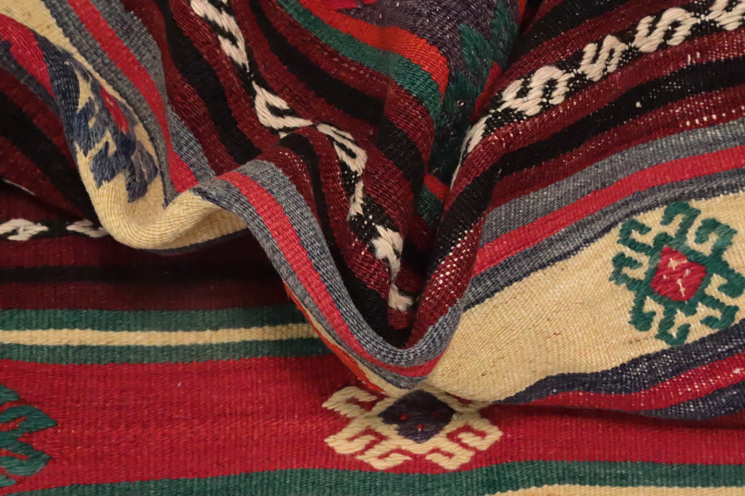 Vegetable Dye Kilim Tribal Geometric Rug 5x7