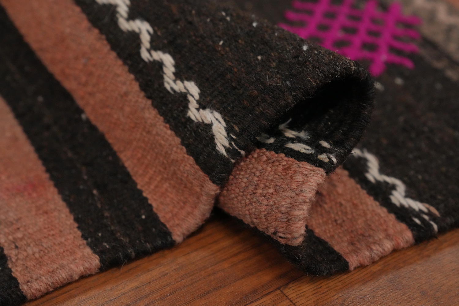 Handwoven Kilim Area Rug 5x10 with Multicolor Accents