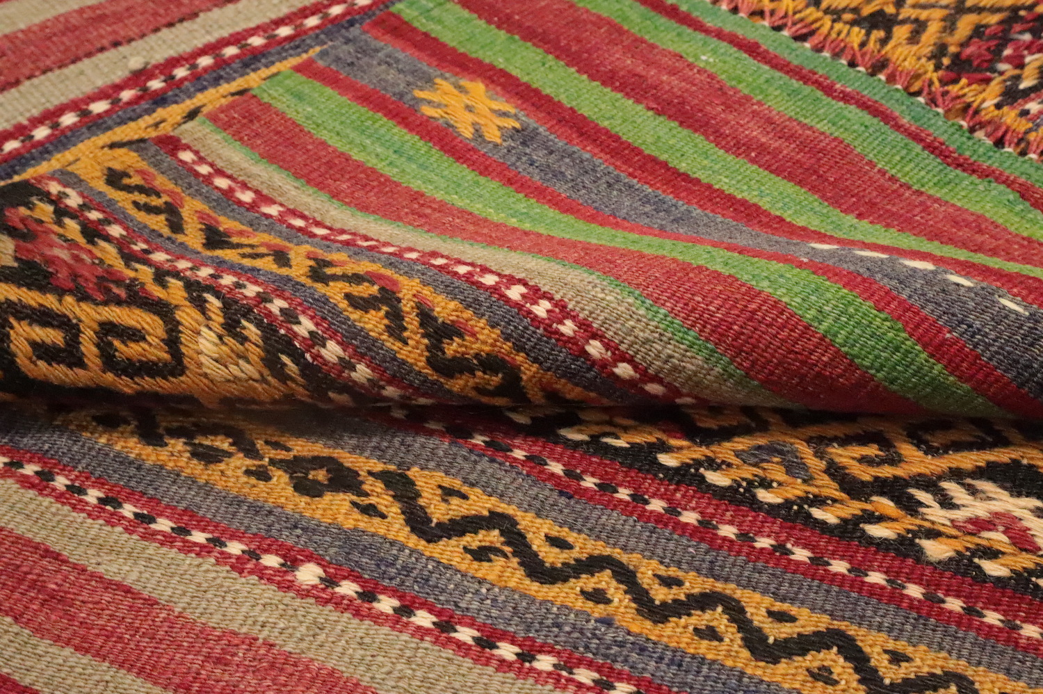 Vegetable Dye Kilim Turkish Area Rug 6x9