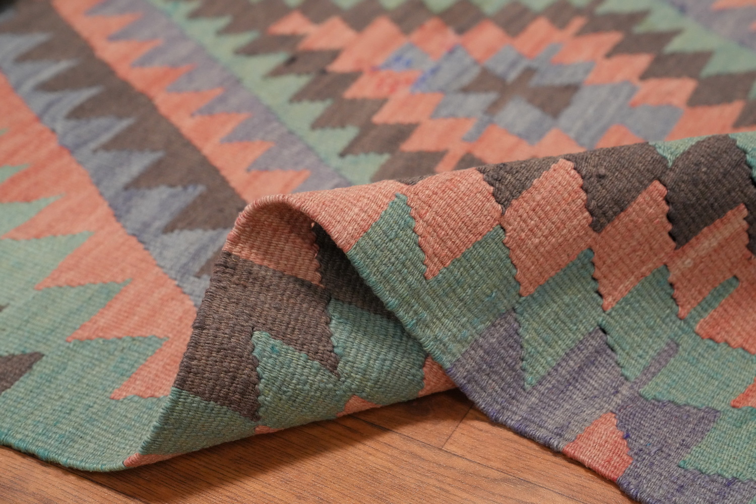 Vegetable Dye Kilim Geometric Area Rug 5x9