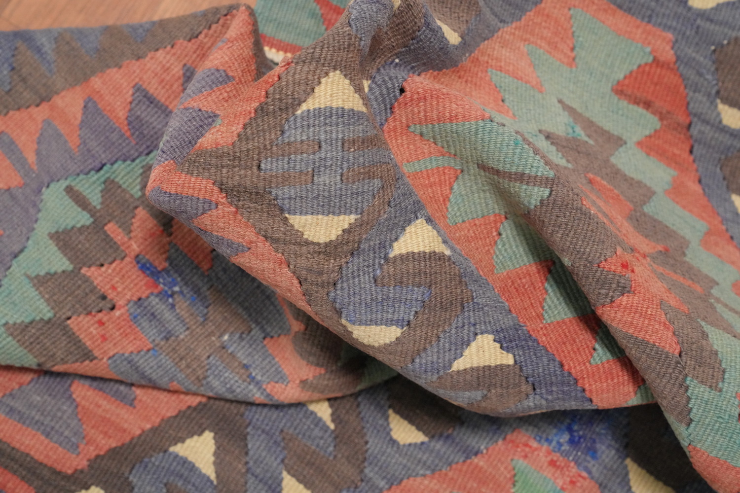Vegetable Dye Kilim Geometric Area Rug 5x9