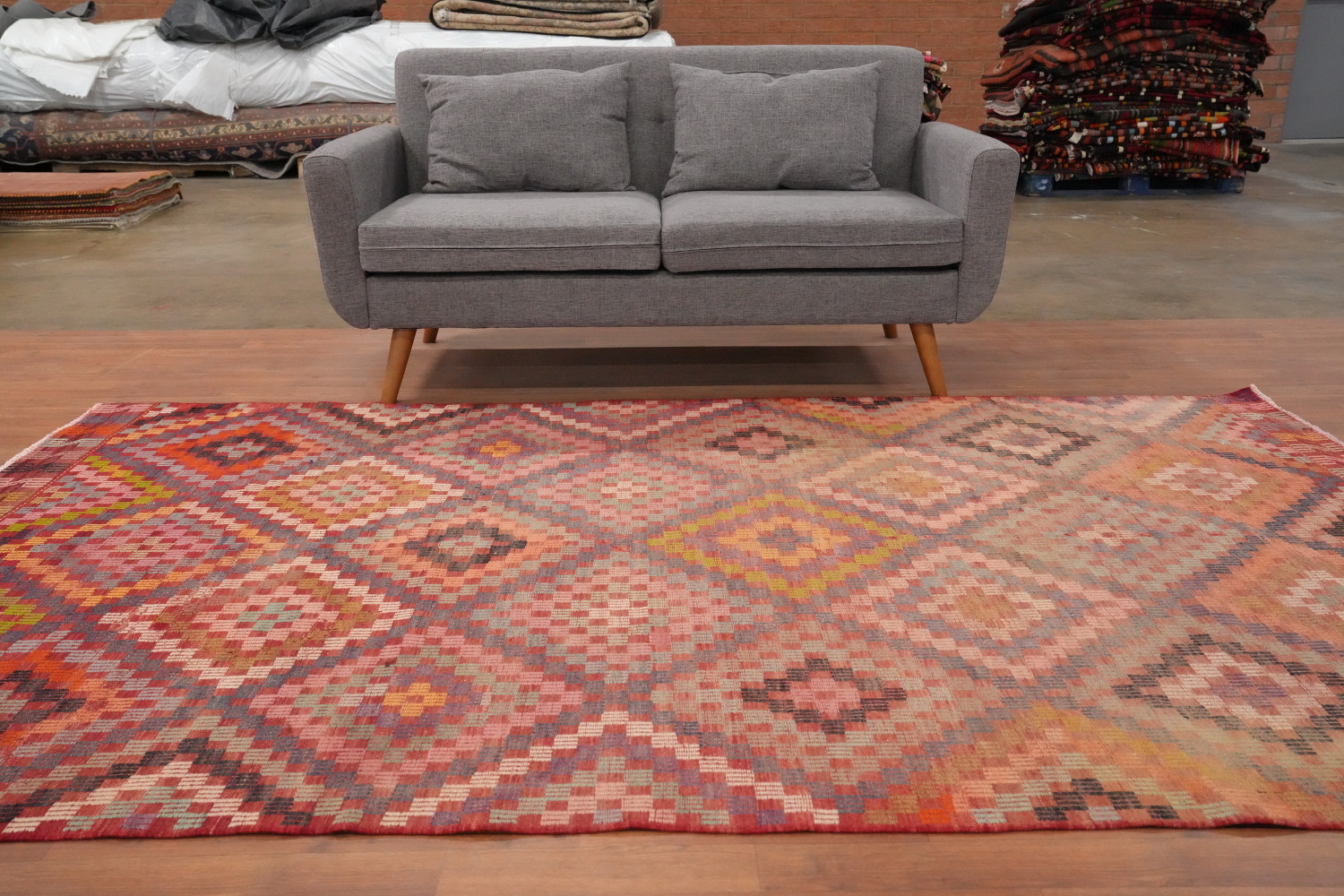 Geometric Kilim Vegetable Dye Area Rug 6x9