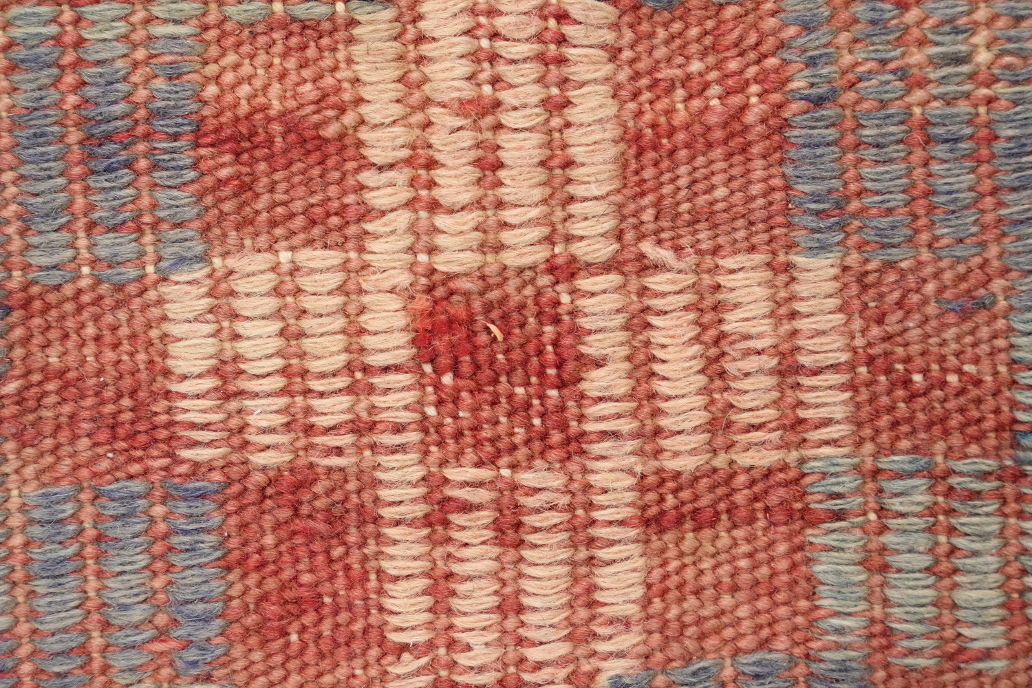 Geometric Kilim Vegetable Dye Area Rug 6x9
