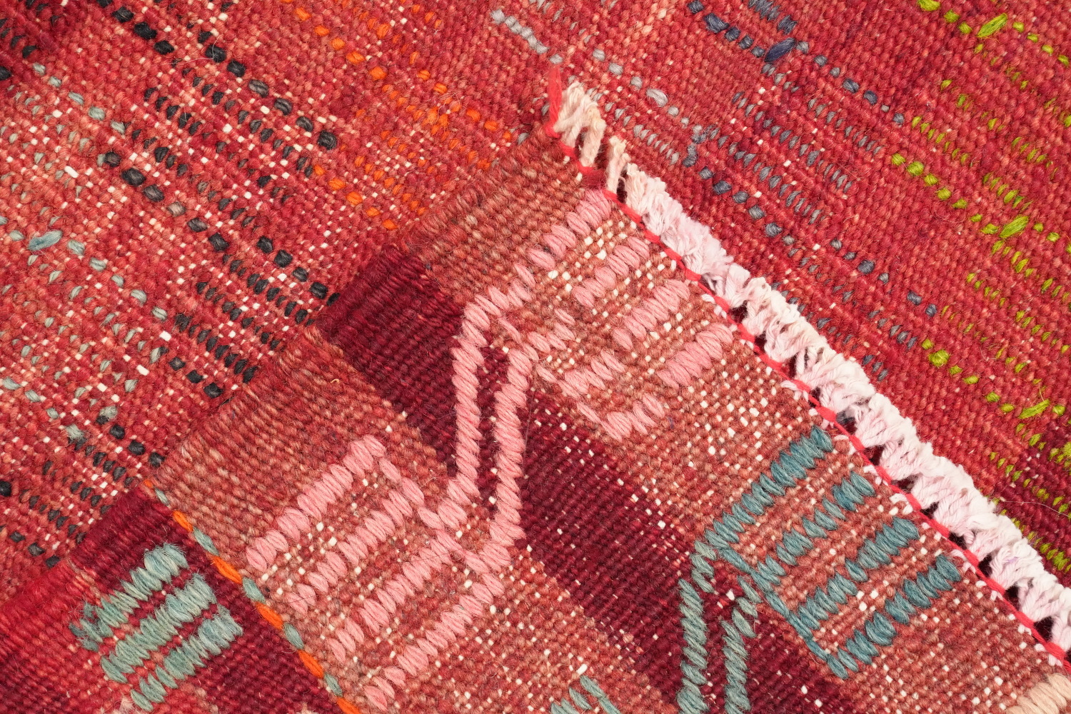 Geometric Kilim Vegetable Dye Area Rug 6x9