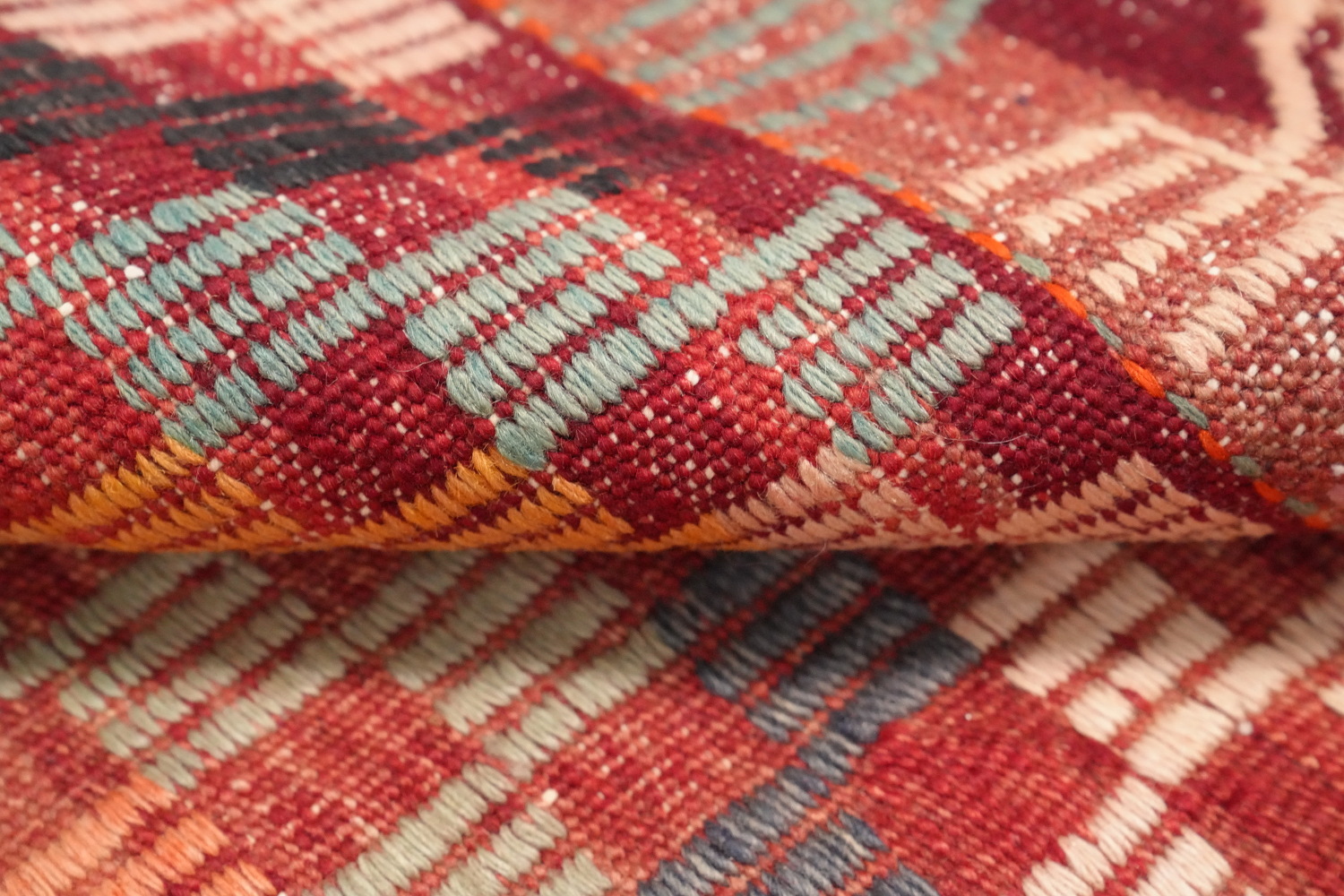Geometric Kilim Vegetable Dye Area Rug 6x9