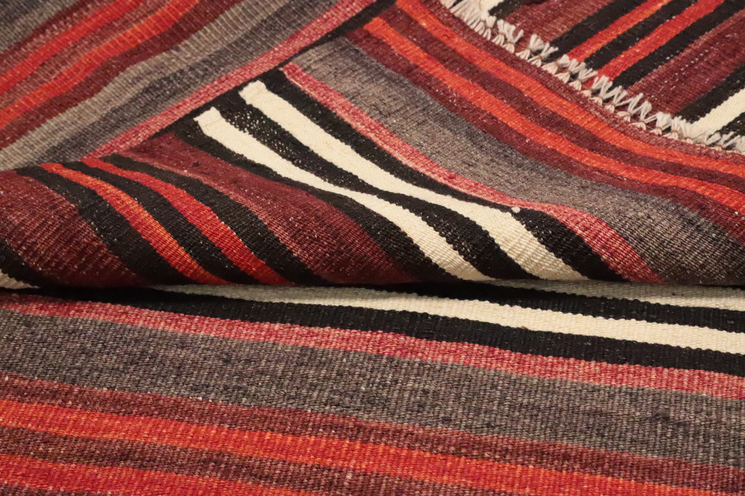 Vibrant Stripes Handwoven Wool Kilim Area Rug 5x11