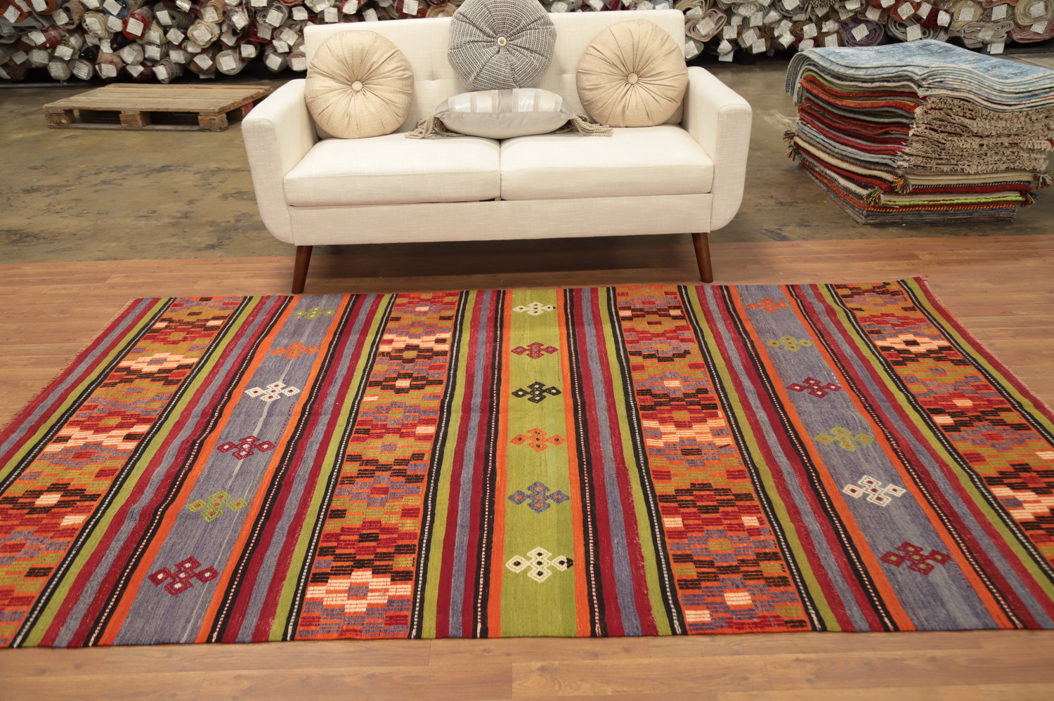 Colorful Kilim Area Rug 5x9 with Ethnic Designs for Living Spaces