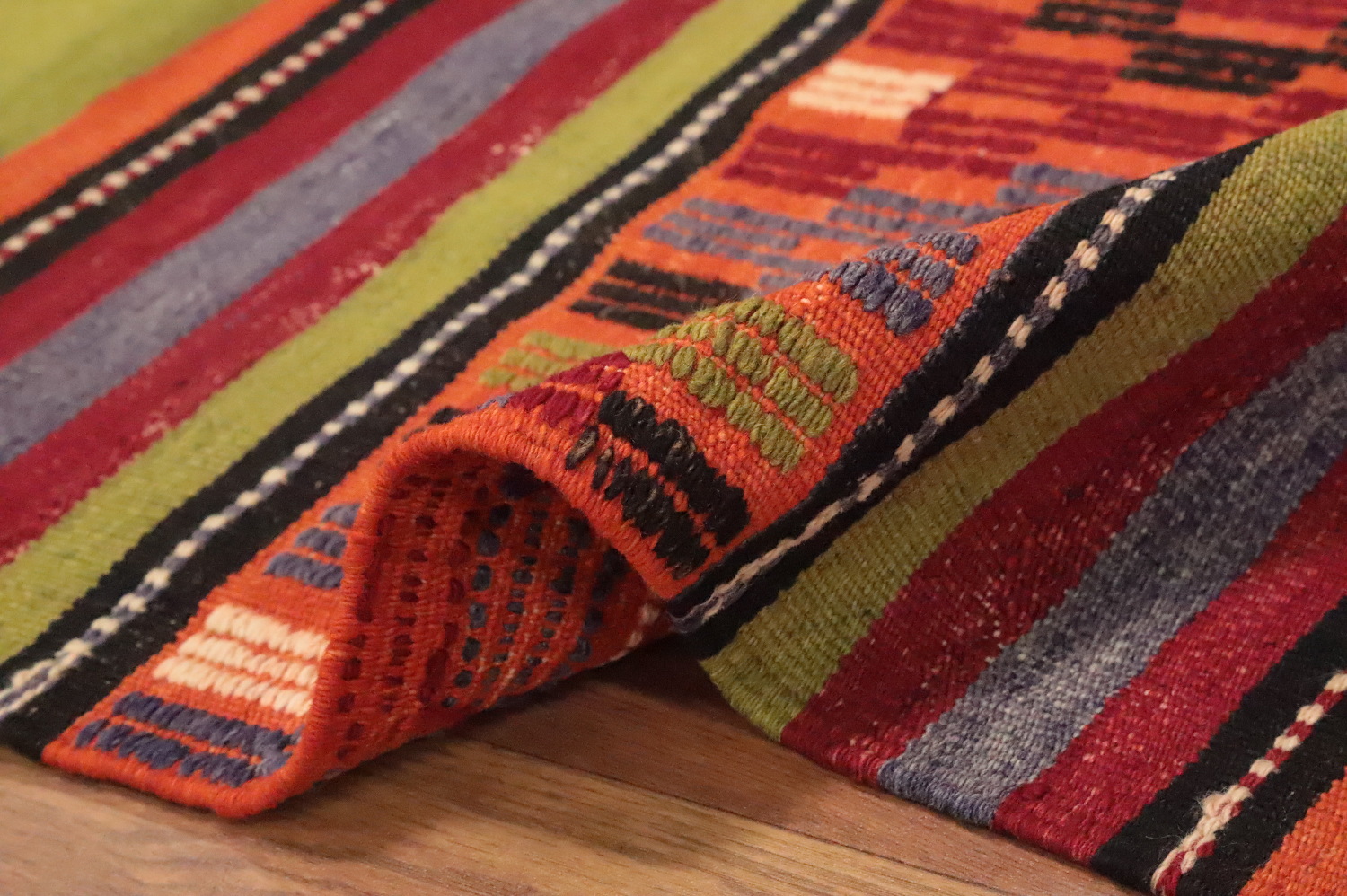 Colorful Kilim Area Rug 5x9 with Ethnic Designs for Living Spaces