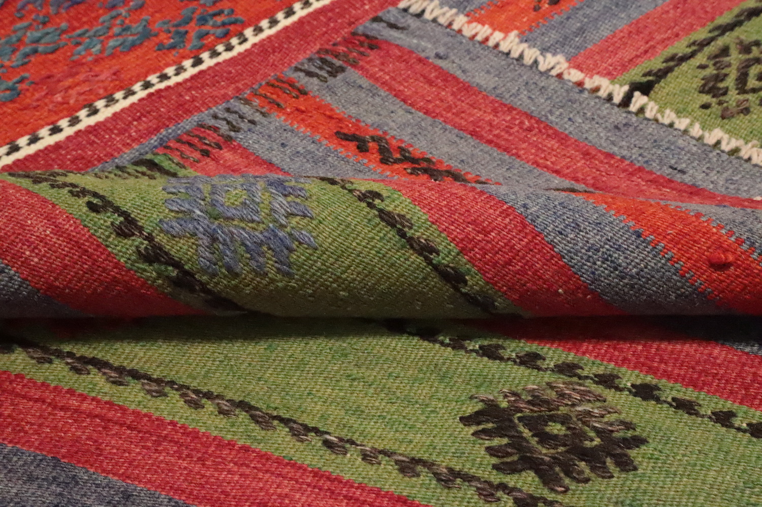 Southwestern Geometric Kilim Area Rug 6x10 with Bold Colorful Stripes