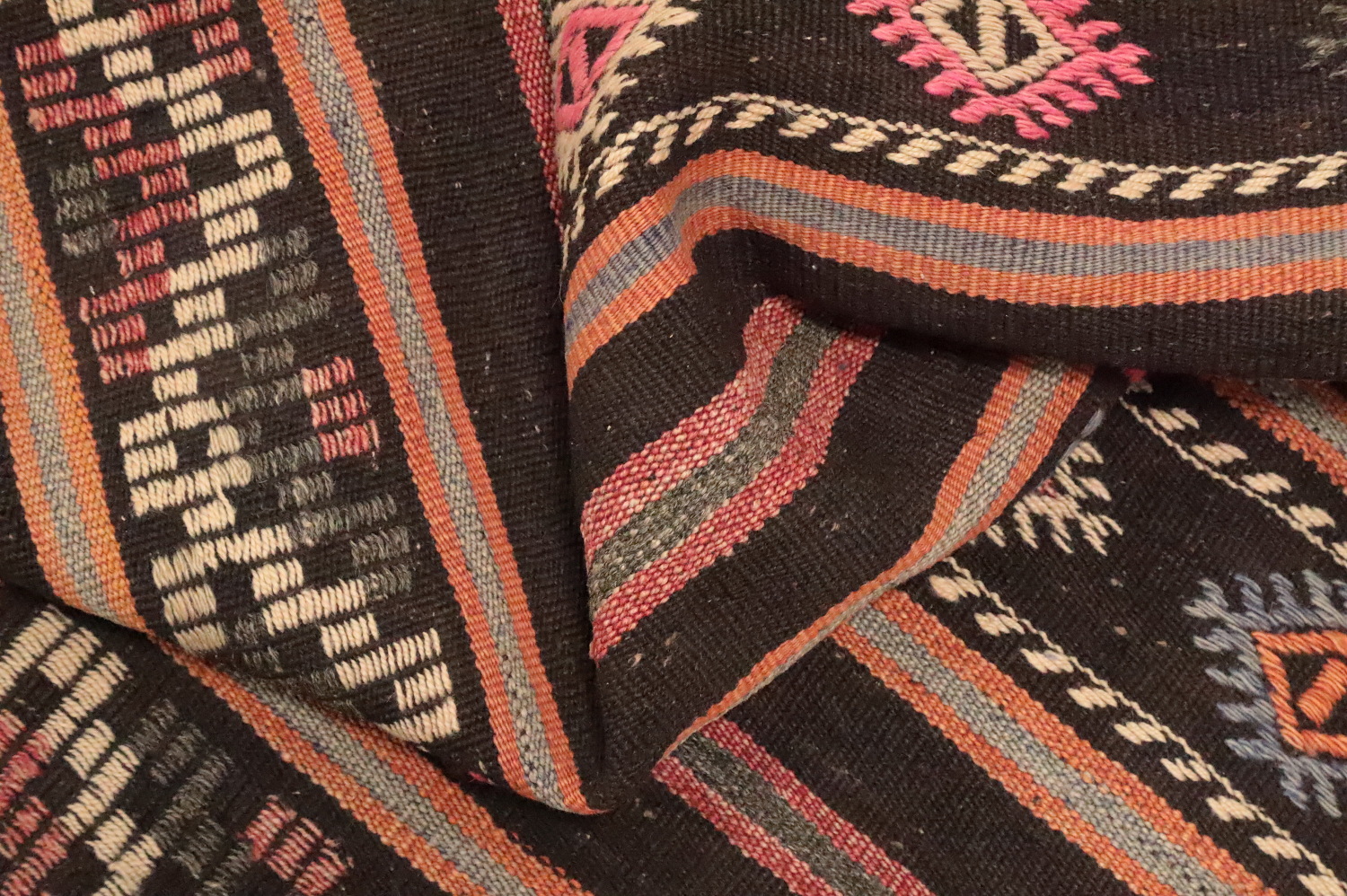 Vegetable Dye Kilim Area Rug 7x9