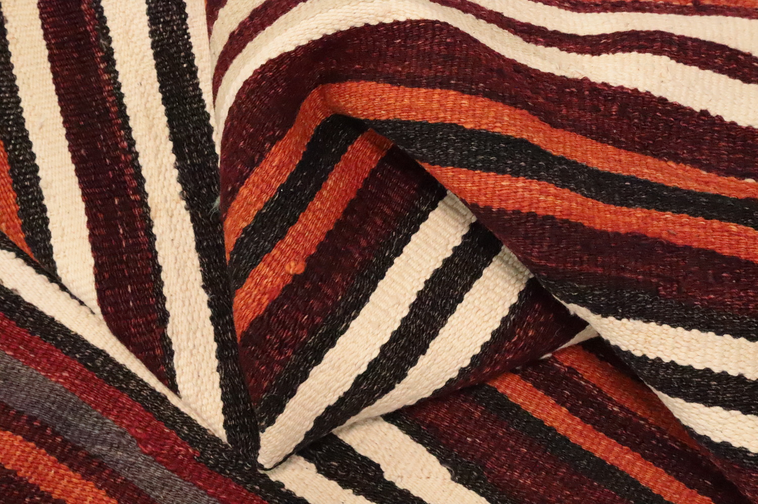 Vegetable Dye Kilim Striped Wool Area Rug 5x9