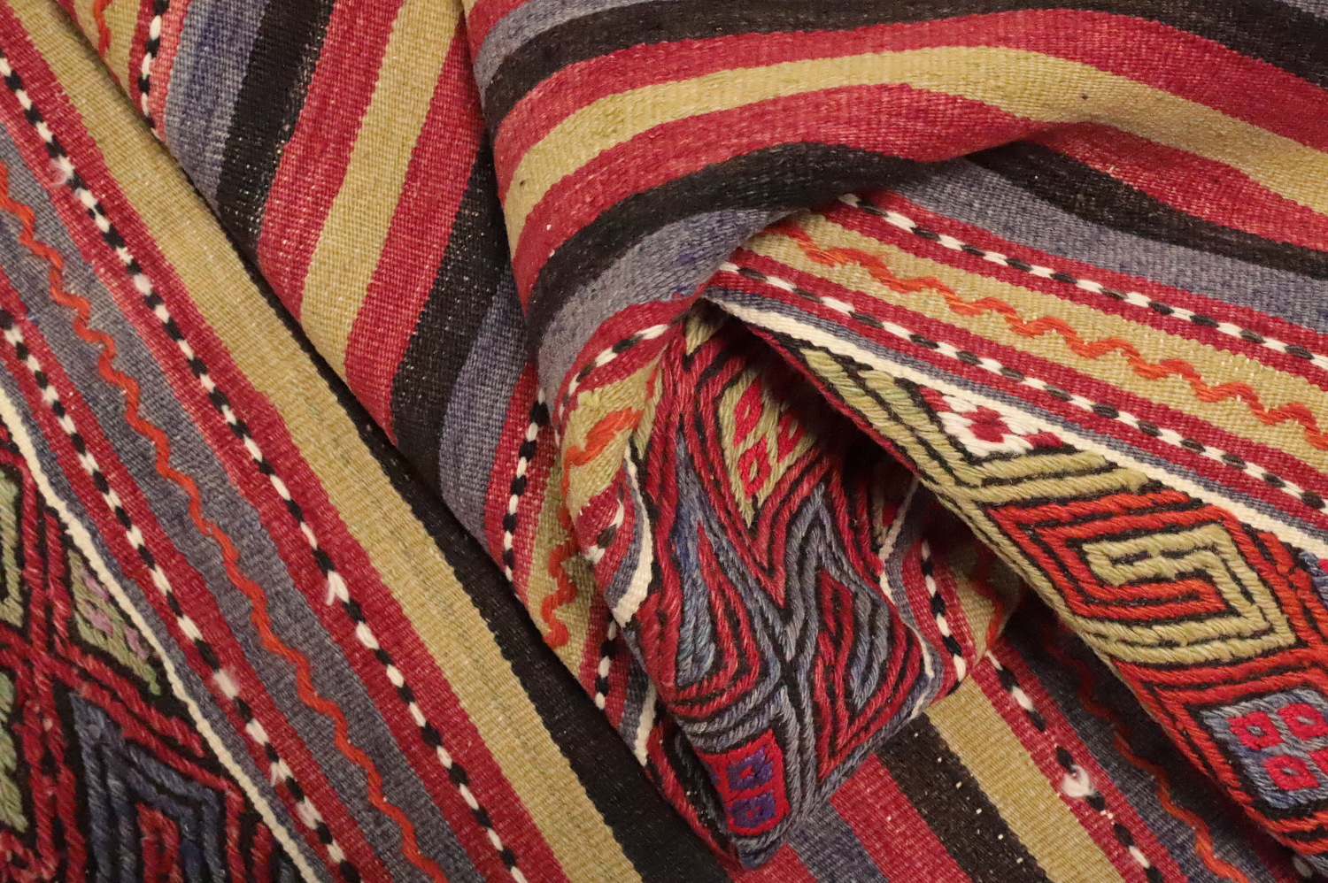 Vegetable Dye Kilim Turkish Area Rug 6x8