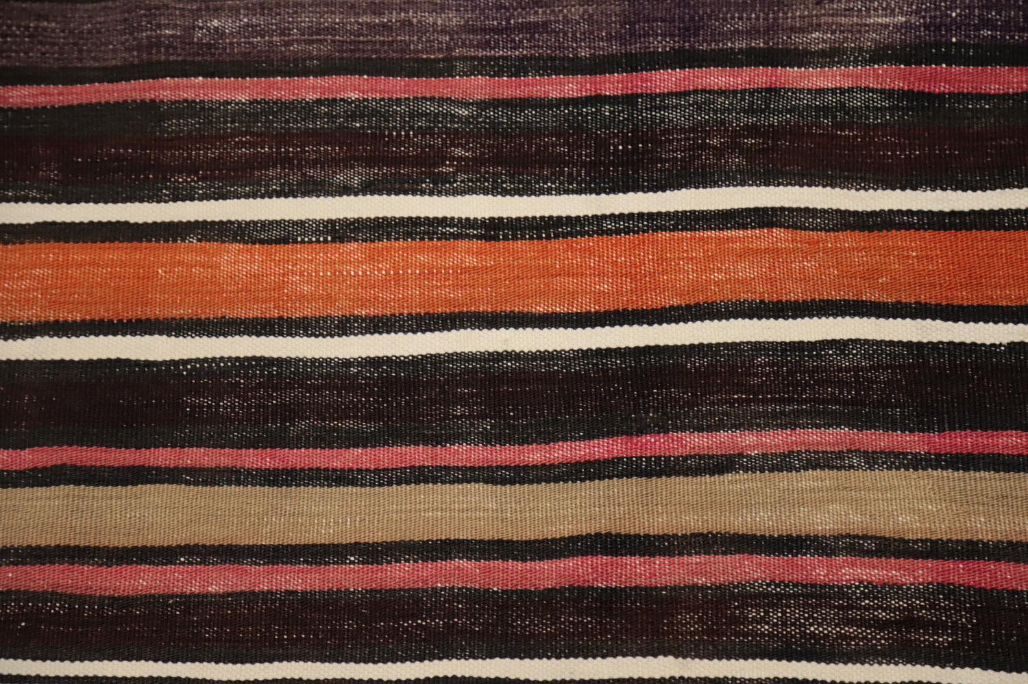 Elegant Striped Kilim Area Rug 5x8 with Earth Tones