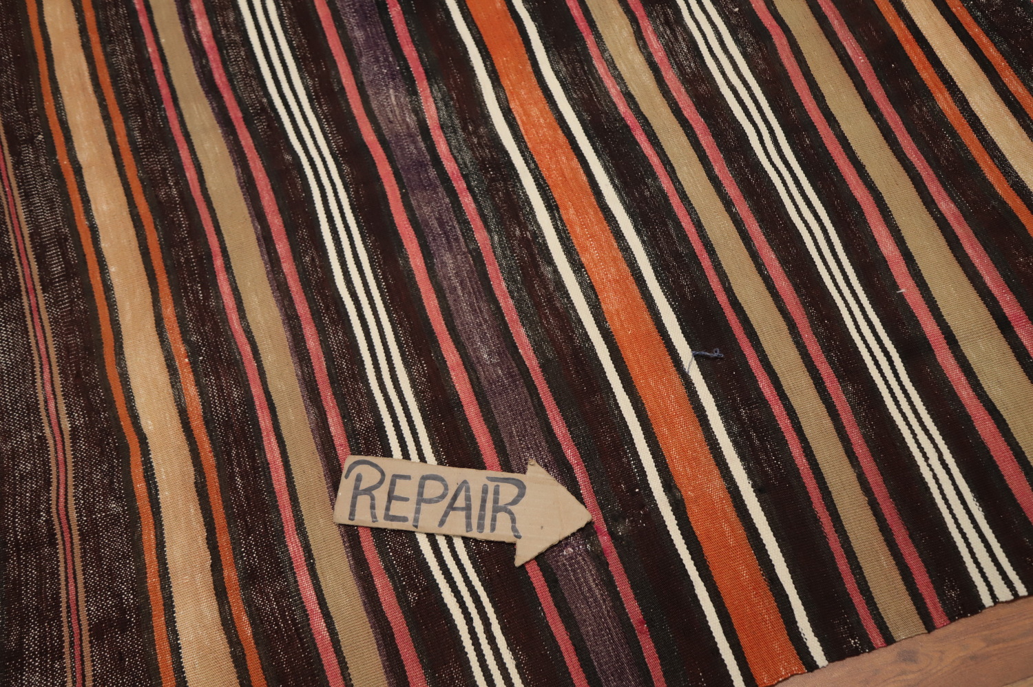 Elegant Striped Kilim Area Rug 5x8 with Earth Tones