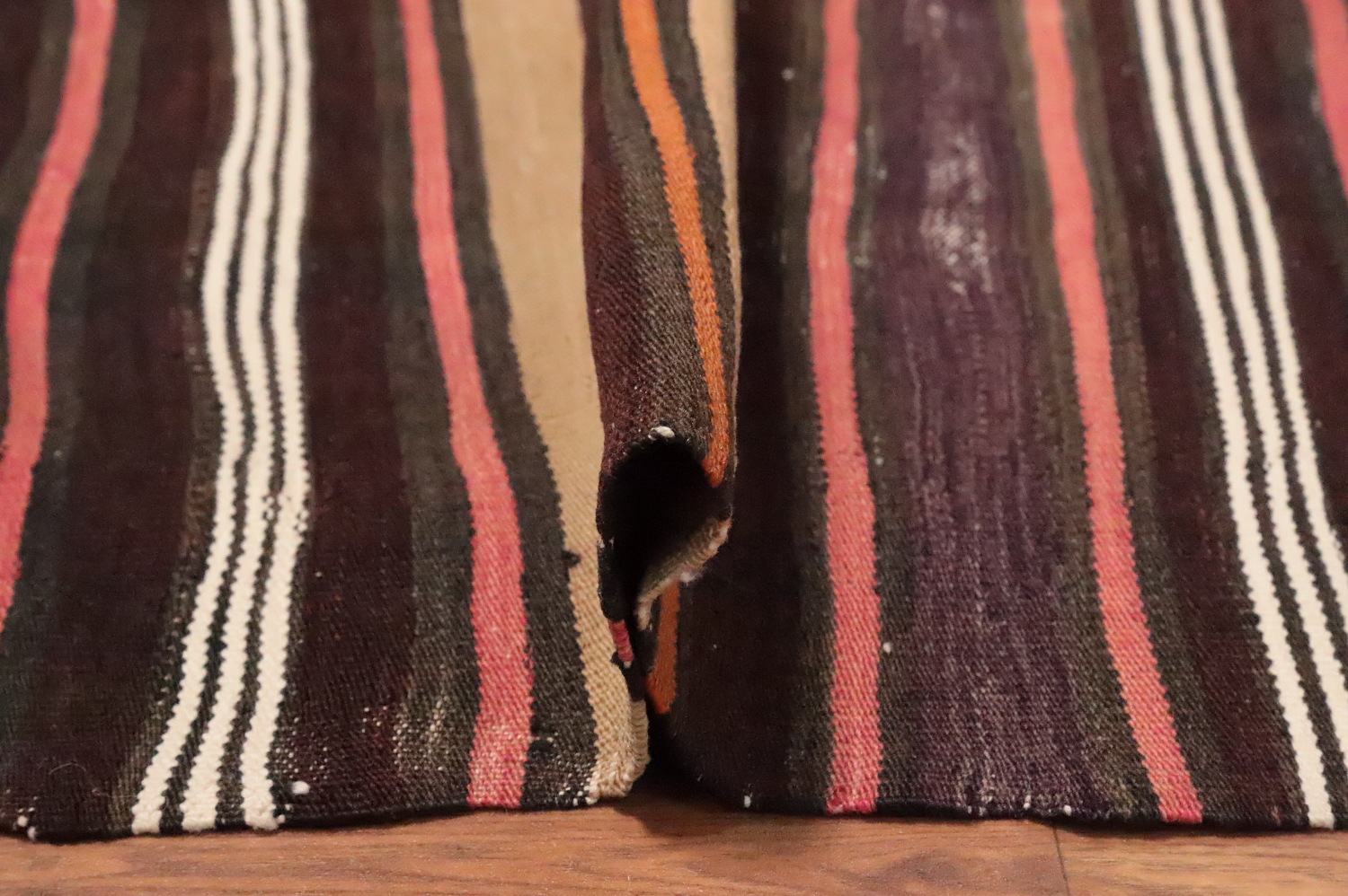 Elegant Striped Kilim Area Rug 5x8 with Earth Tones