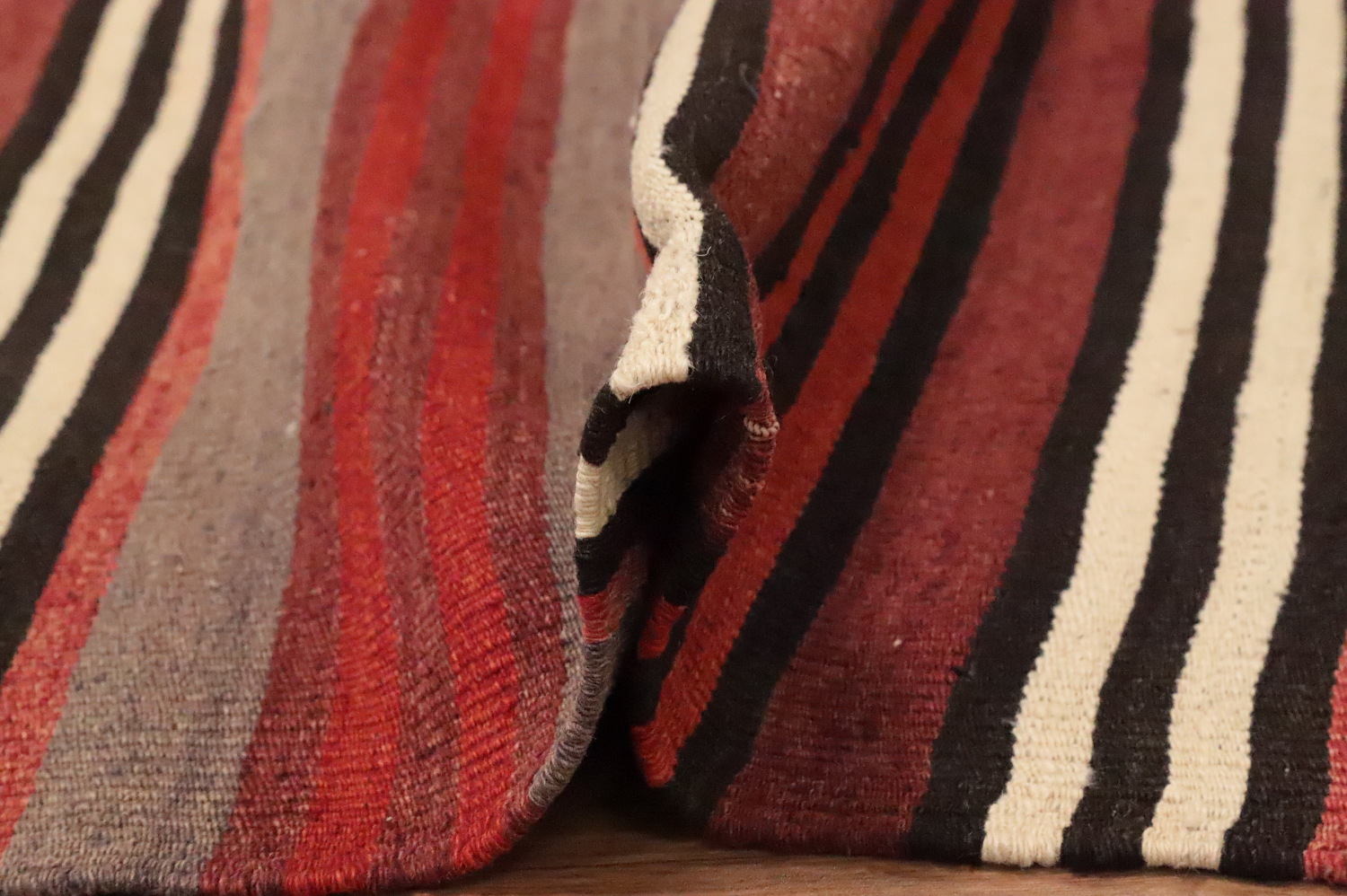 Striped Kilim Area Rug 5x10 Perfect for Cozy Living Spaces