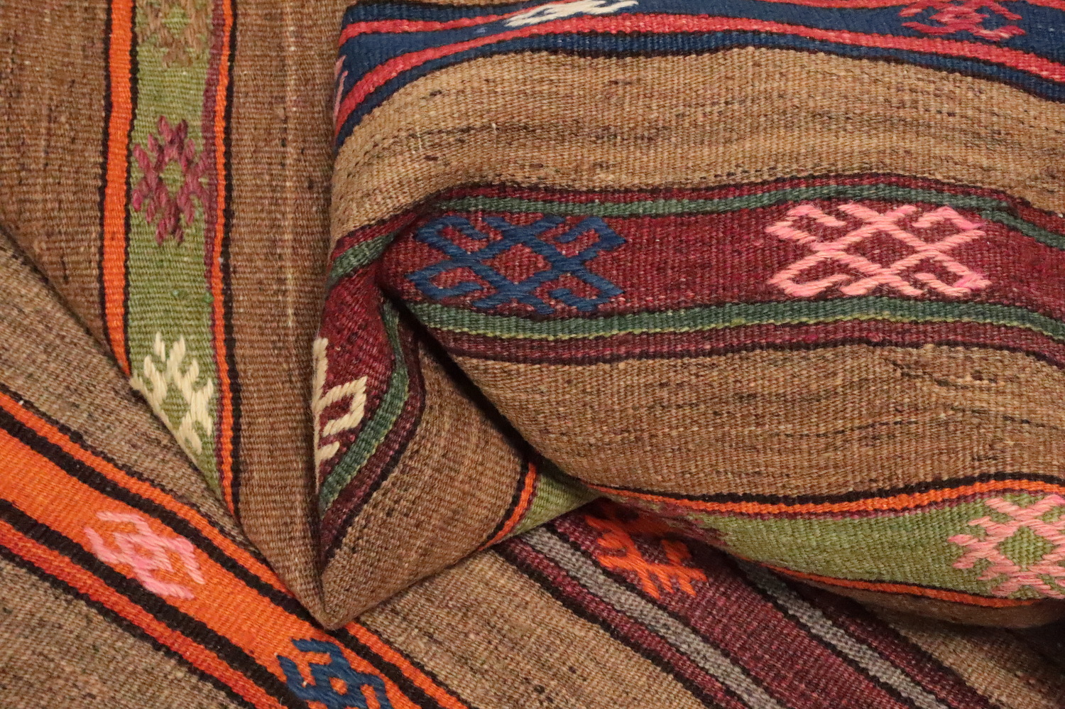 Rustic Striped Handwoven Kilim Area Rug 5x8